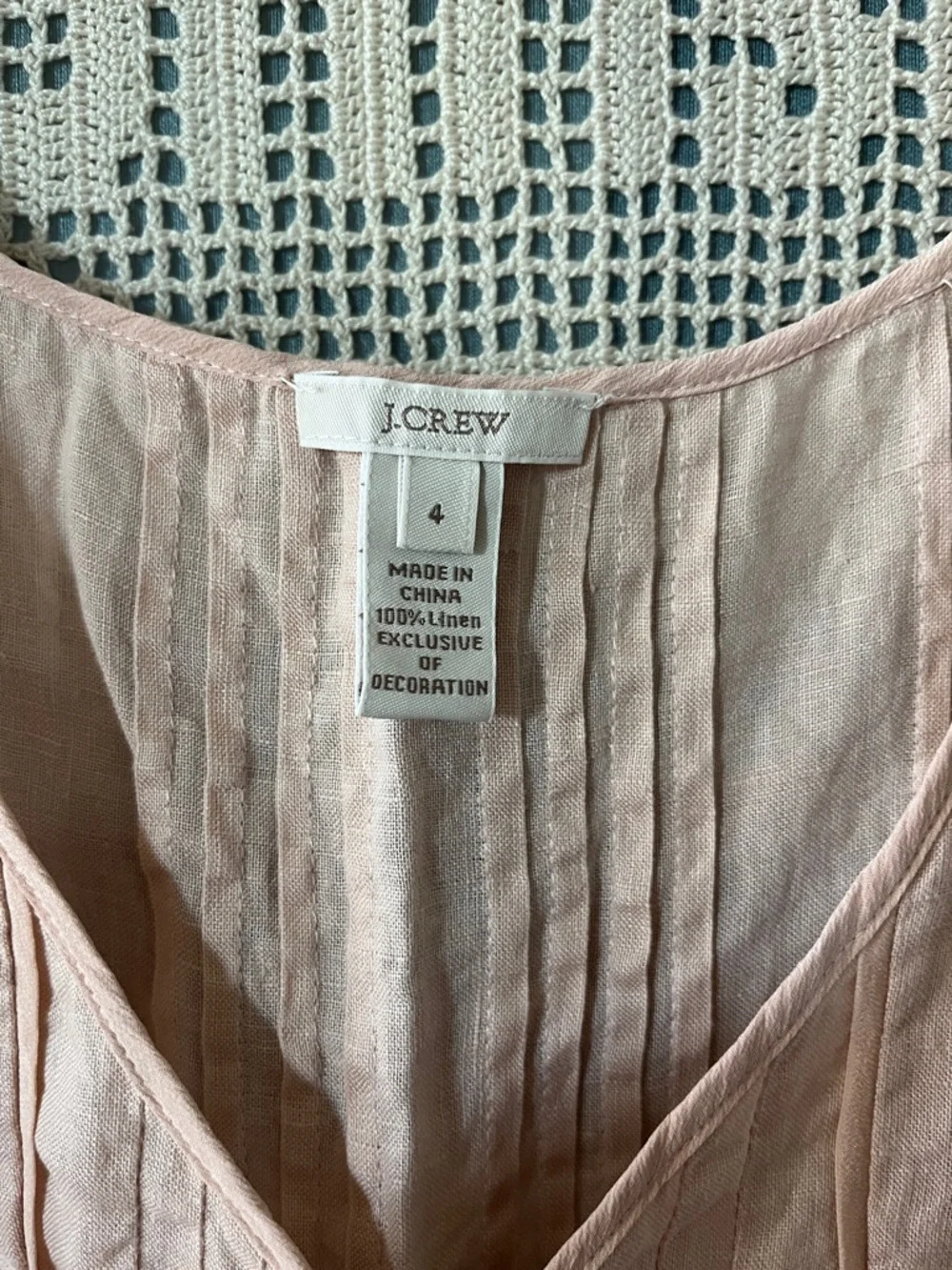 J. Crew Pale Blush Linen Pintuck V-Neck Tank - Picture 2 of 4